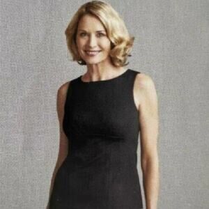 Cabi black Uptown sleeveless top size 6 #224